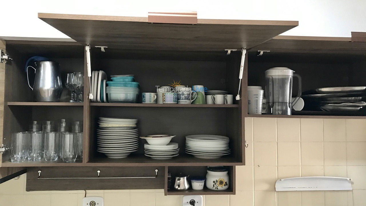 Apartamento para aluguel de temporada em Ubatuba (Praia das Toninhas)