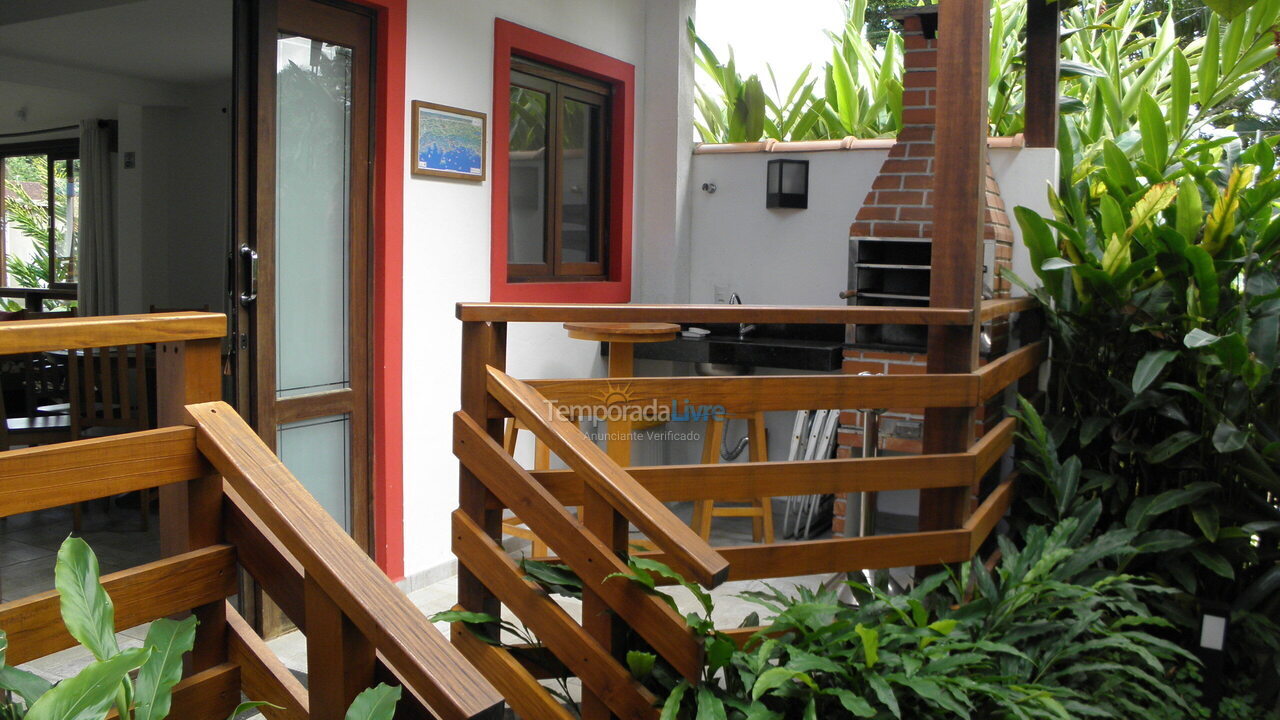 Casa para alquiler de vacaciones em Ubatuba (Praia do Lázaro)