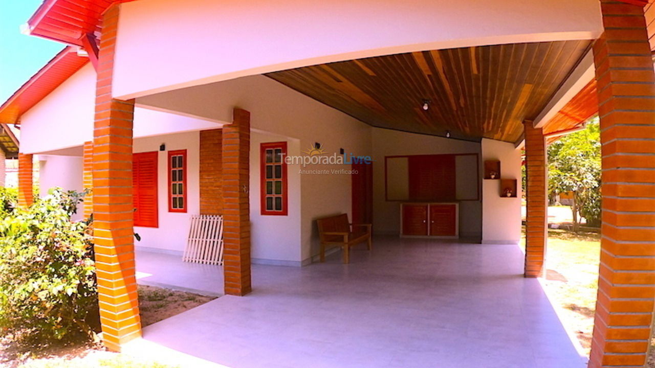 Casa para aluguel de temporada em Garopaba (Praia da Ferrugem)