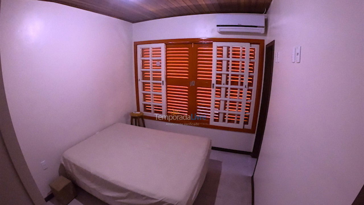 Casa para aluguel de temporada em Garopaba (Praia da Ferrugem)
