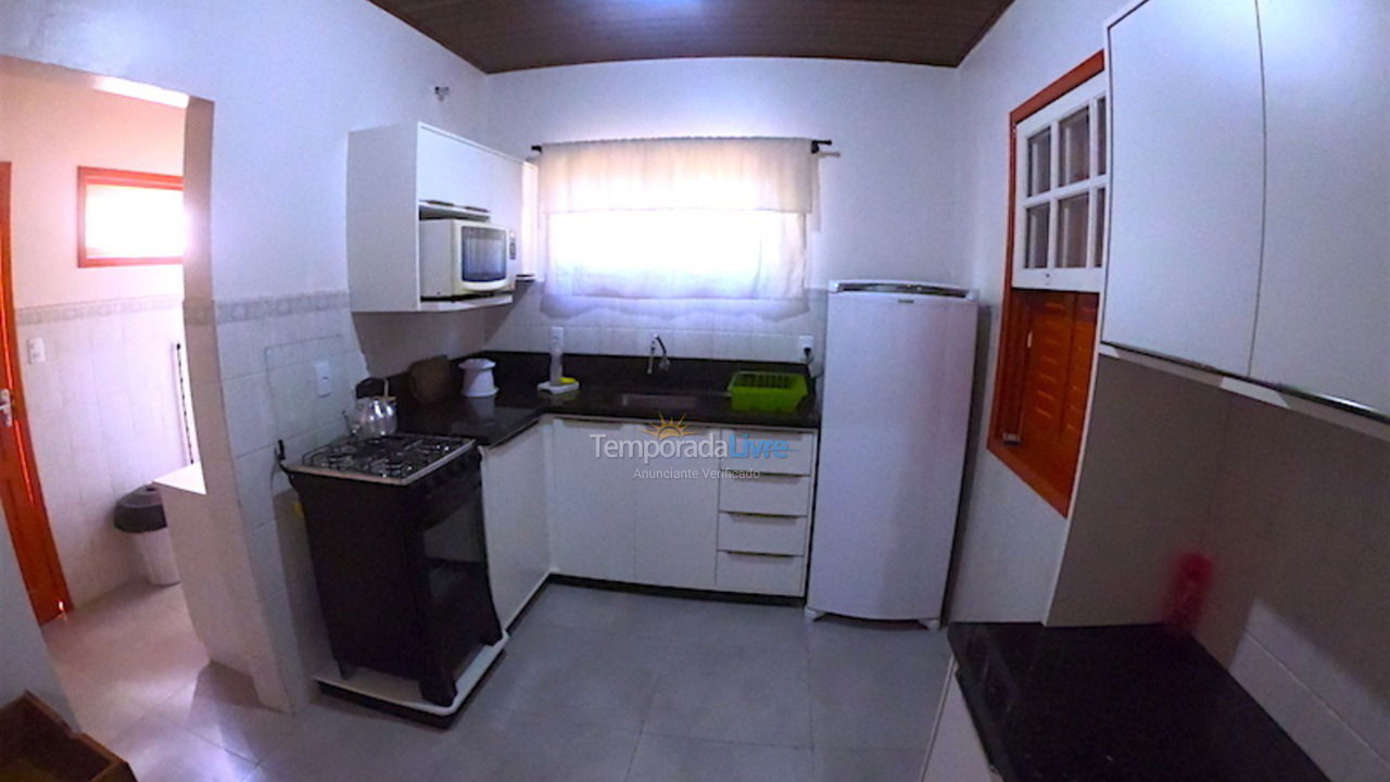 Casa para aluguel de temporada em Garopaba (Praia da Ferrugem)