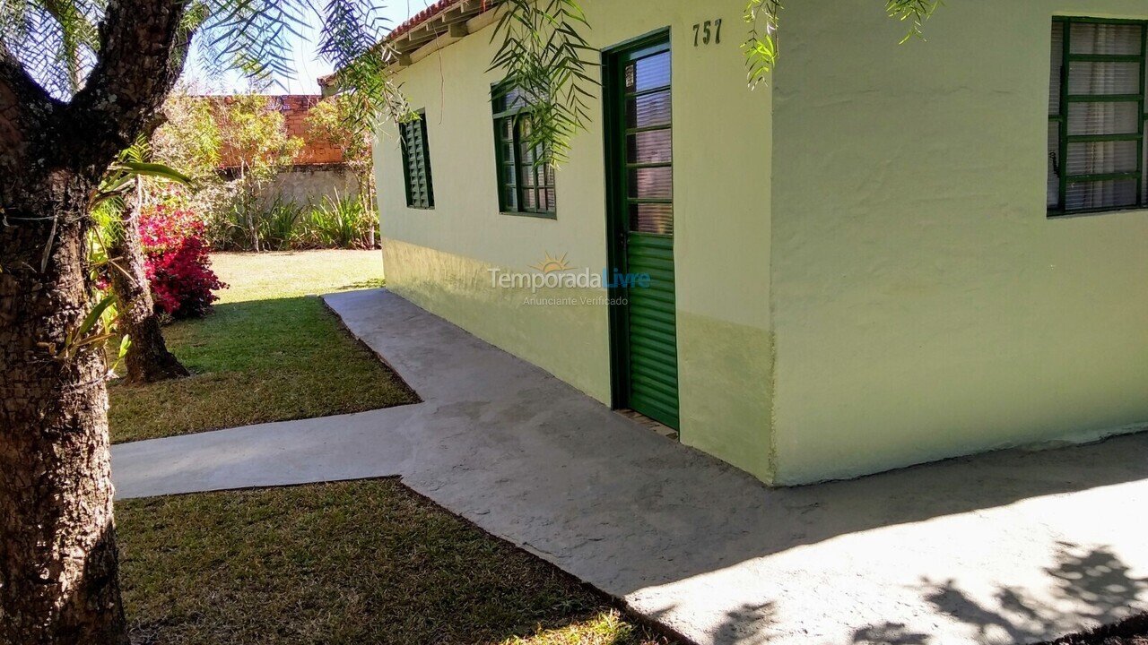 Casa para alquiler de vacaciones em Santa Rita do Passa Quatro (Santa Cruz da Estrela)