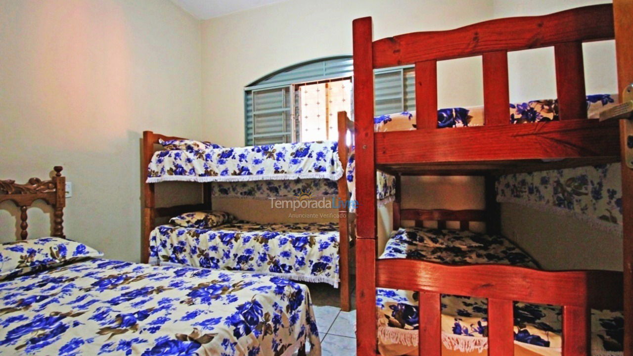 Casa para aluguel de temporada em Olímpia (Thermas Dos Laranjais)