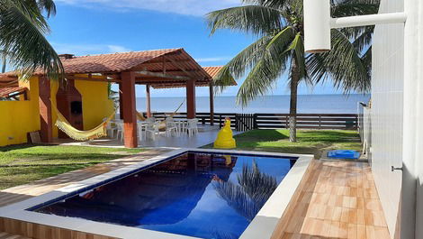 Casa de playa junto al mar, w / piscina, WI FI en Praia Azul - Pitimbu / PB