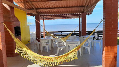 Casa de praia à beira-mar, c/piscina, WI FI em Praia Azul - Pitimbu/PB