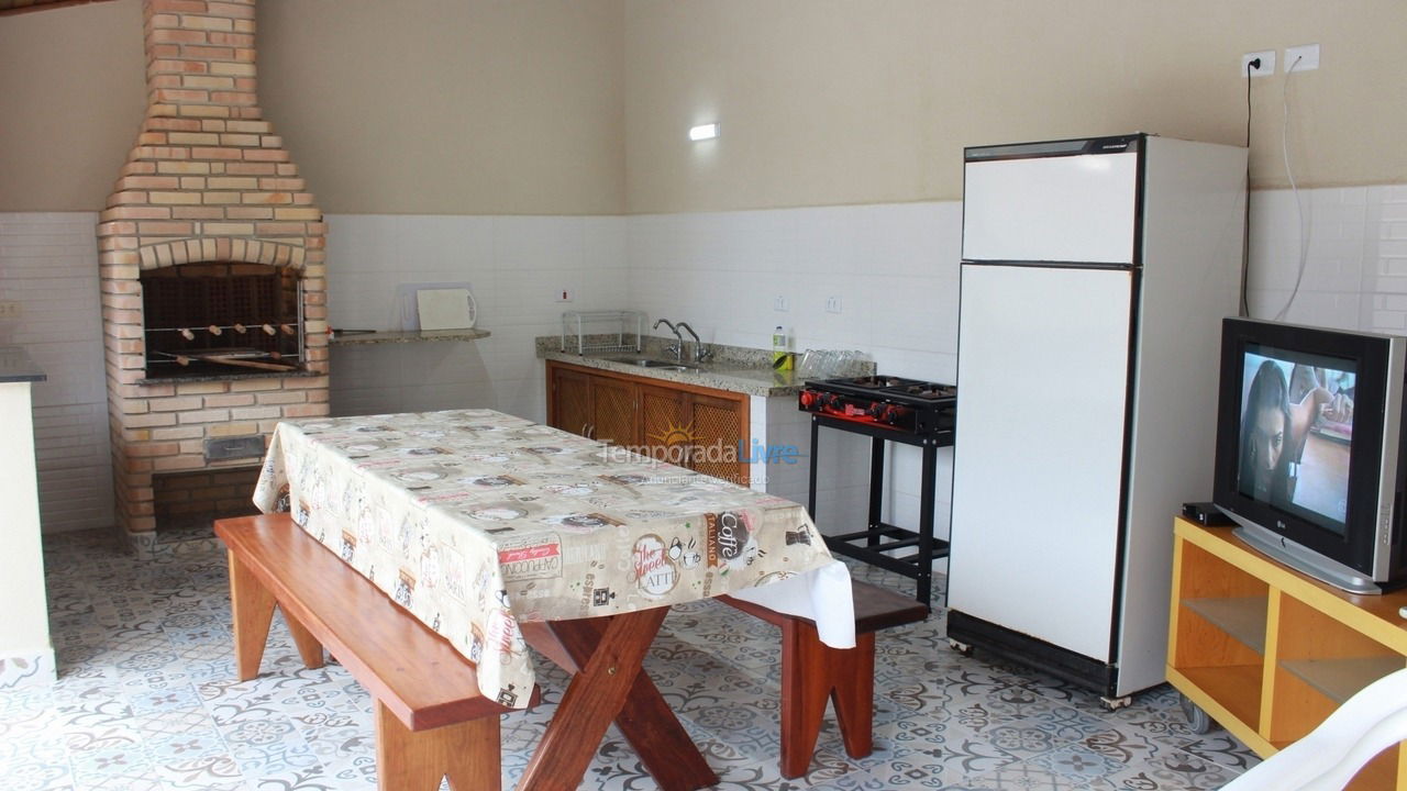 Casa para alquiler de vacaciones em Bertioga (Condominio Morada da Praia)