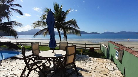 Casa Pé Na Areia, Frente al Mar, 16 pers, Praia da Fortaleza, Ubatuba/SP.