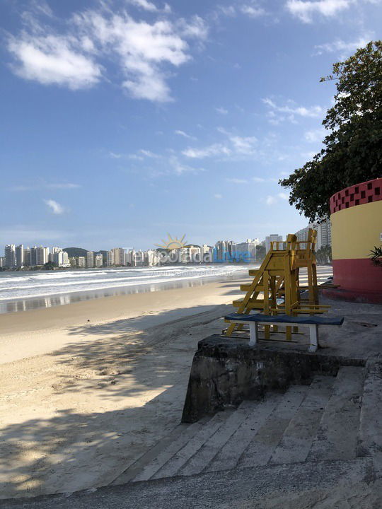 Apartamento para aluguel de temporada em Guarujá (Pitangueiras)