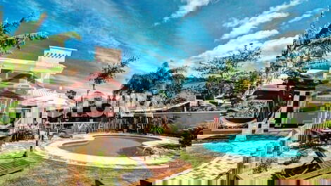 HOUSE WITH SWIMMING POOL - MARISCAL BEACH - BOMBINHAS / SC (LC114F)