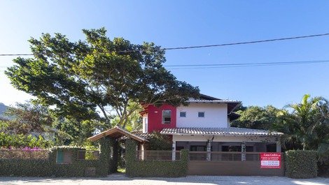 CASA CEDRO * 5 BEDROOMS * SWIMMING POOL * 250 mts from Canto Grande beach