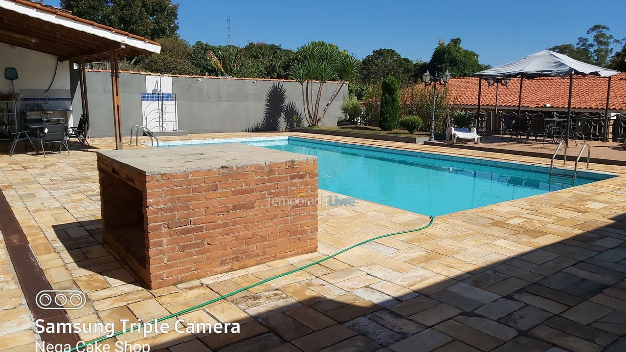 Casa para aluguel de temporada em Atibaia (Jardim Estãncia Brasil)