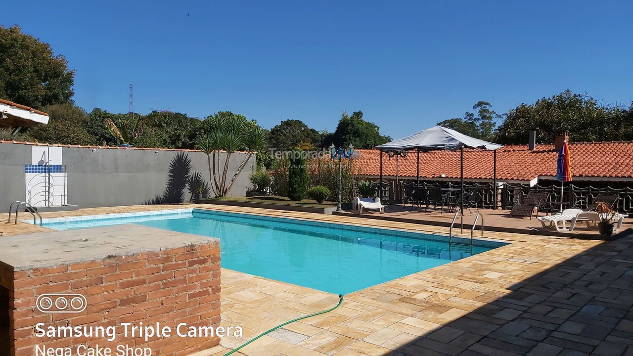 Casa para alquiler de vacaciones em Atibaia (Jardim Estãncia Brasil)