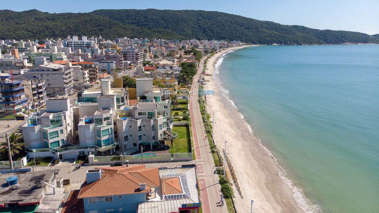 Apartamento para aluguel de temporada em Bombinhas (Praia de Bombas)