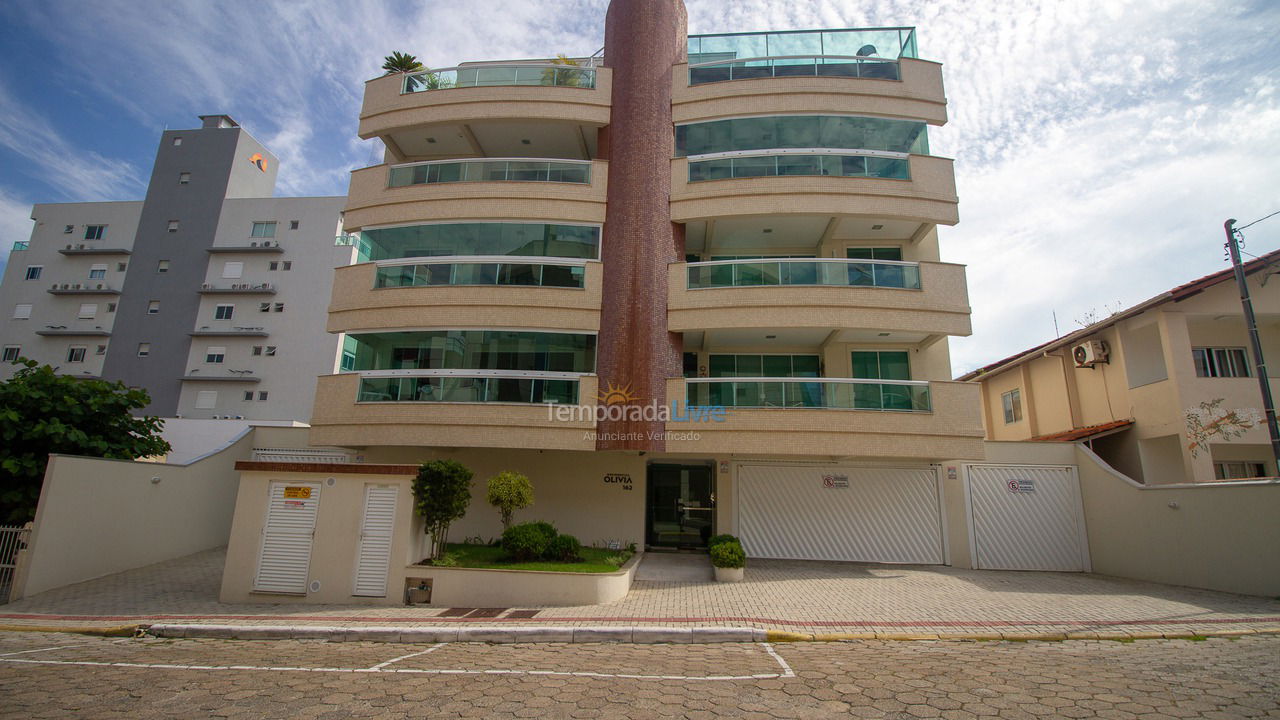 Apartment for vacation rental in Bombinhas (Praia de Bombas)