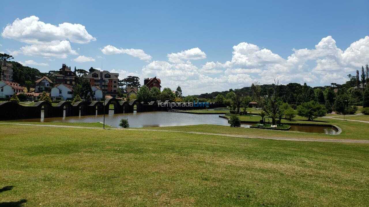 Casa para alquiler de vacaciones em Canela (Quinta da Serra)