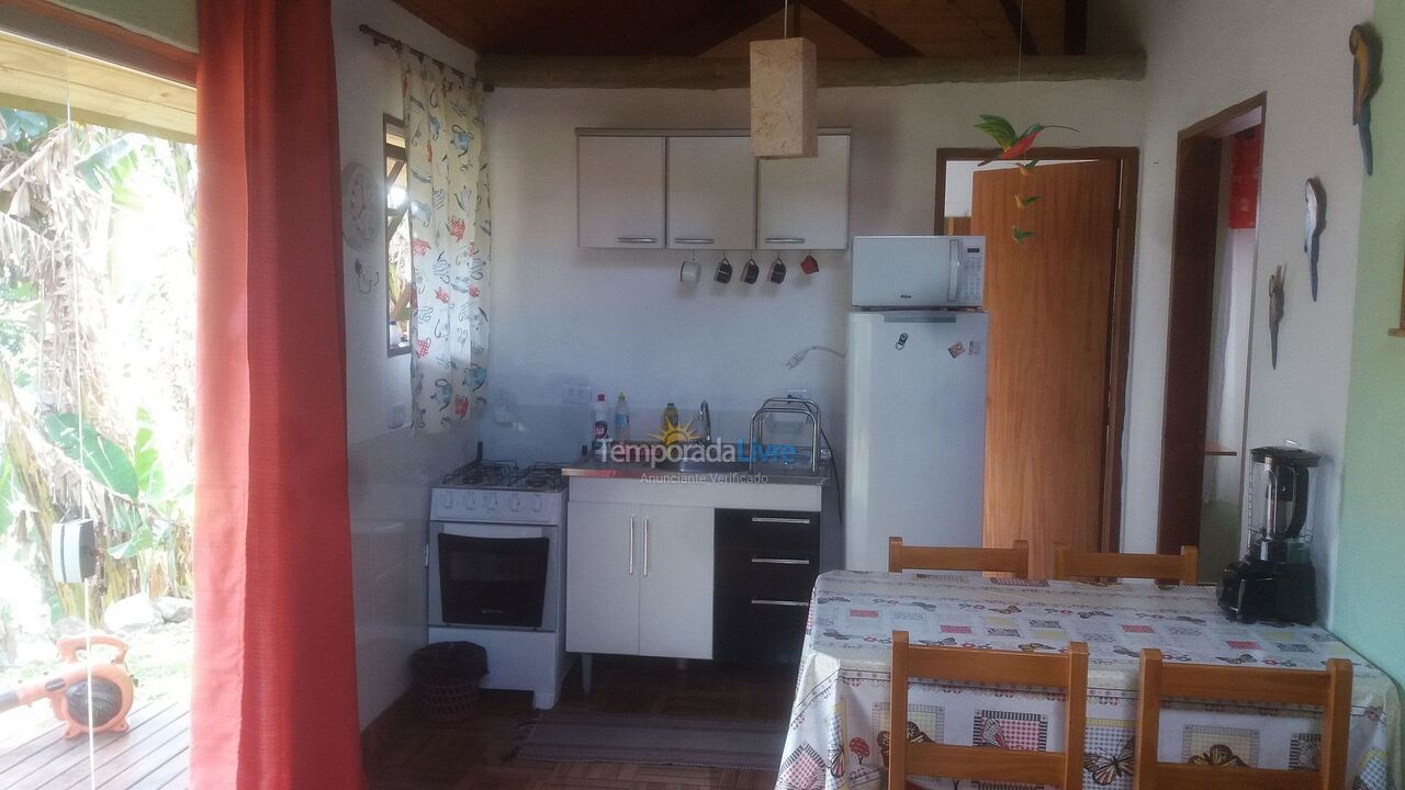 Casa para alquiler de vacaciones em Sao Bento do Sapucai (Paiol Grande Toldi)