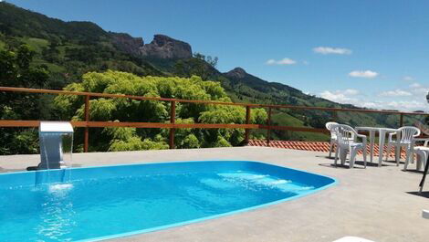 Chale suit with a beautiful view to Pedra do Bau