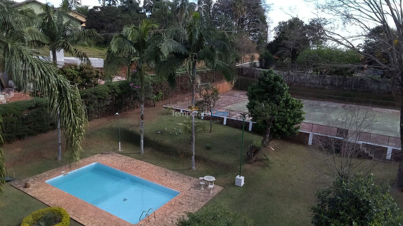 Casa para aluguel de temporada em Atibaia (Jardim Estãncia Brasil)