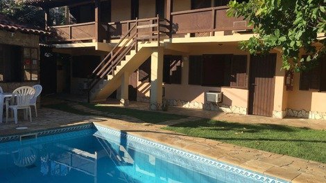 Calmaria Búzios- Suíte Família para 4 pessoas à 50 mts da Praia