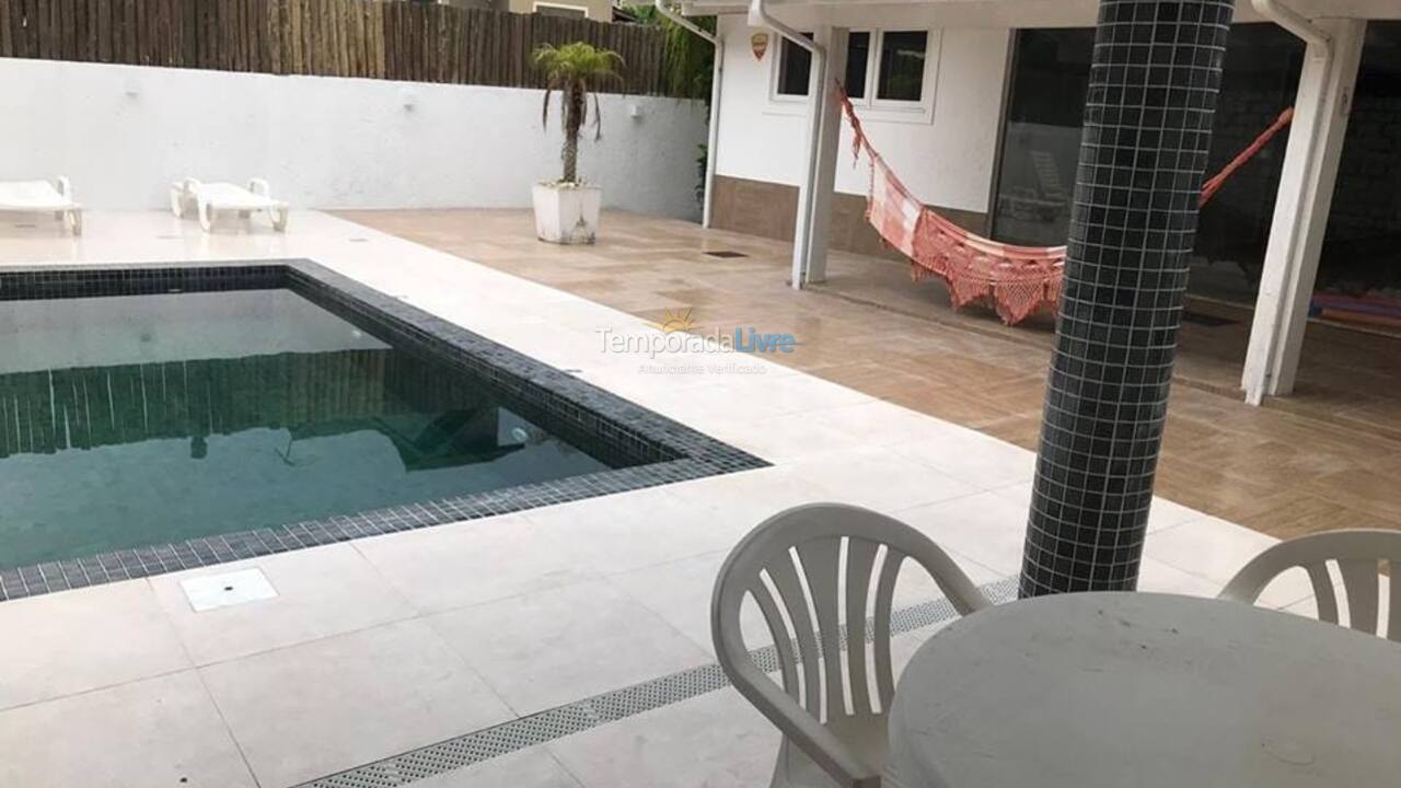 Casa para alquiler de vacaciones em Florianópolis (Praia Mole)