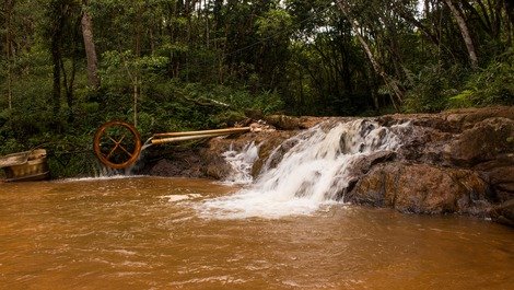 ITAGUAÇU SITE WITH NATURAL WATERFALL