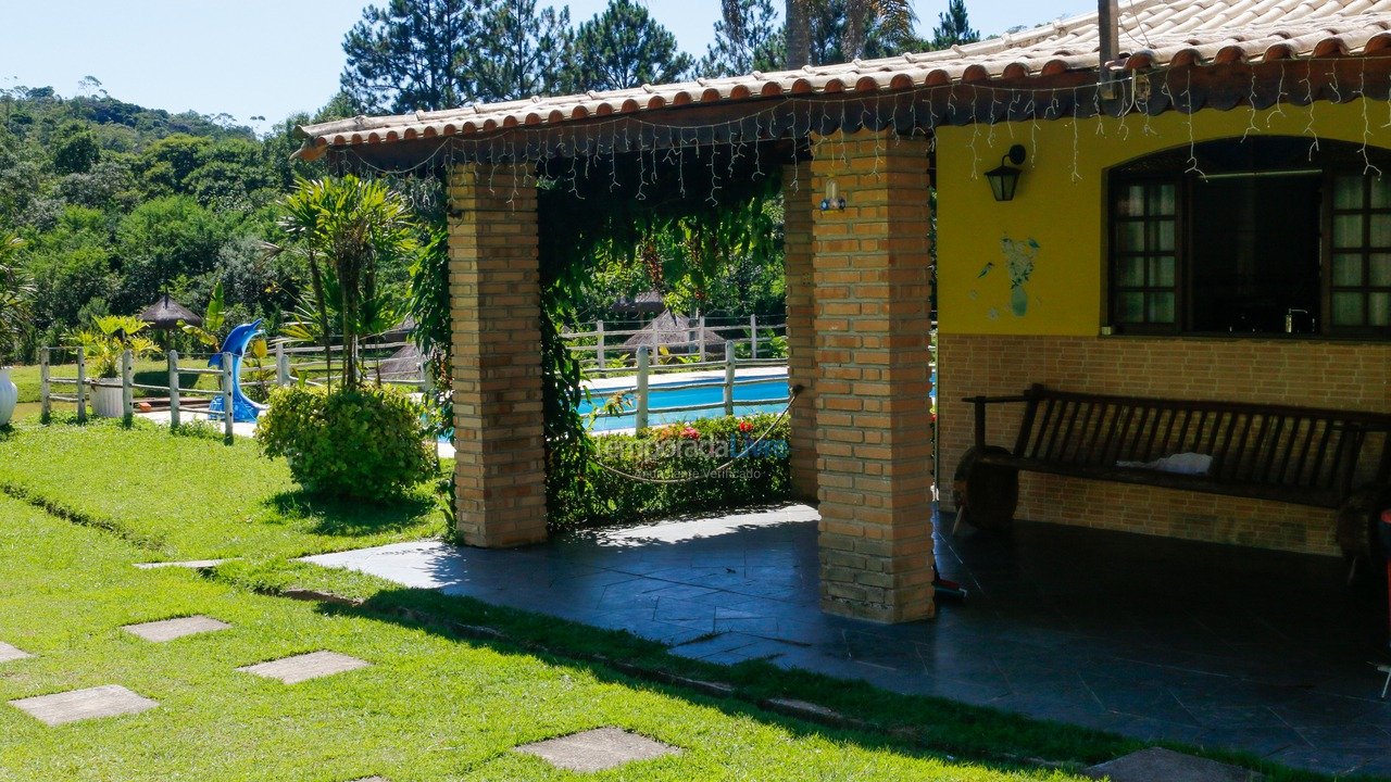 Chácara / sítio para aluguel de temporada em Embu Guaçu (Vale Tranquilo)