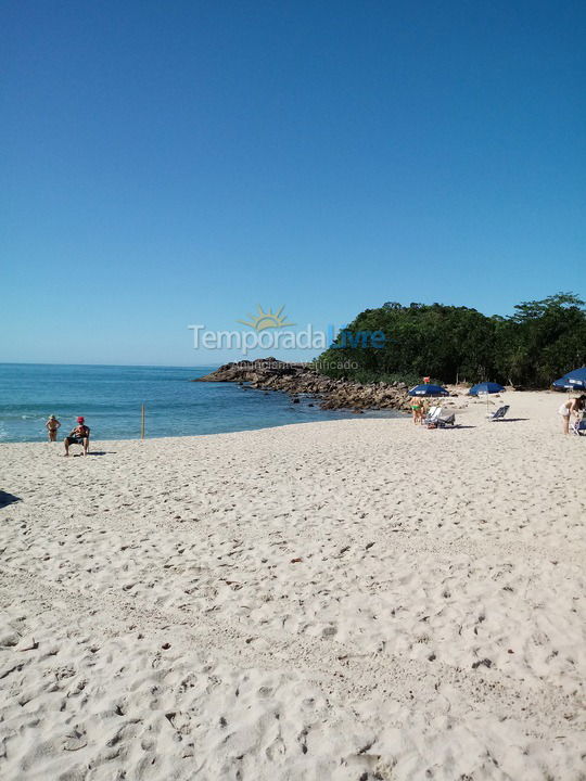 Casa para alquiler de vacaciones em São Sebastião (Camburi)