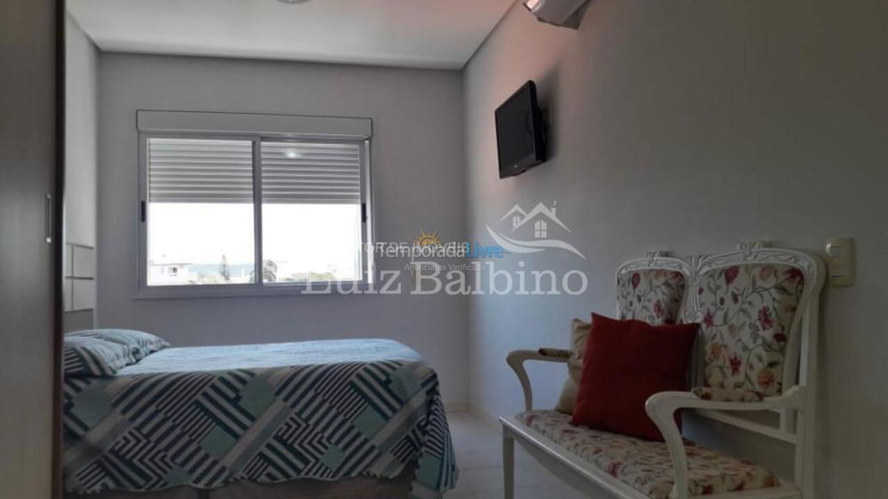 Apartamento para aluguel de temporada em Florianópolis (Cachoeira do Bom Jesus)