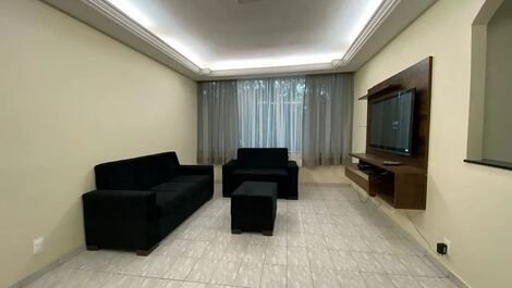 Rare Gem - Room in a Comfortable and Spacious Apartment in the Heart...