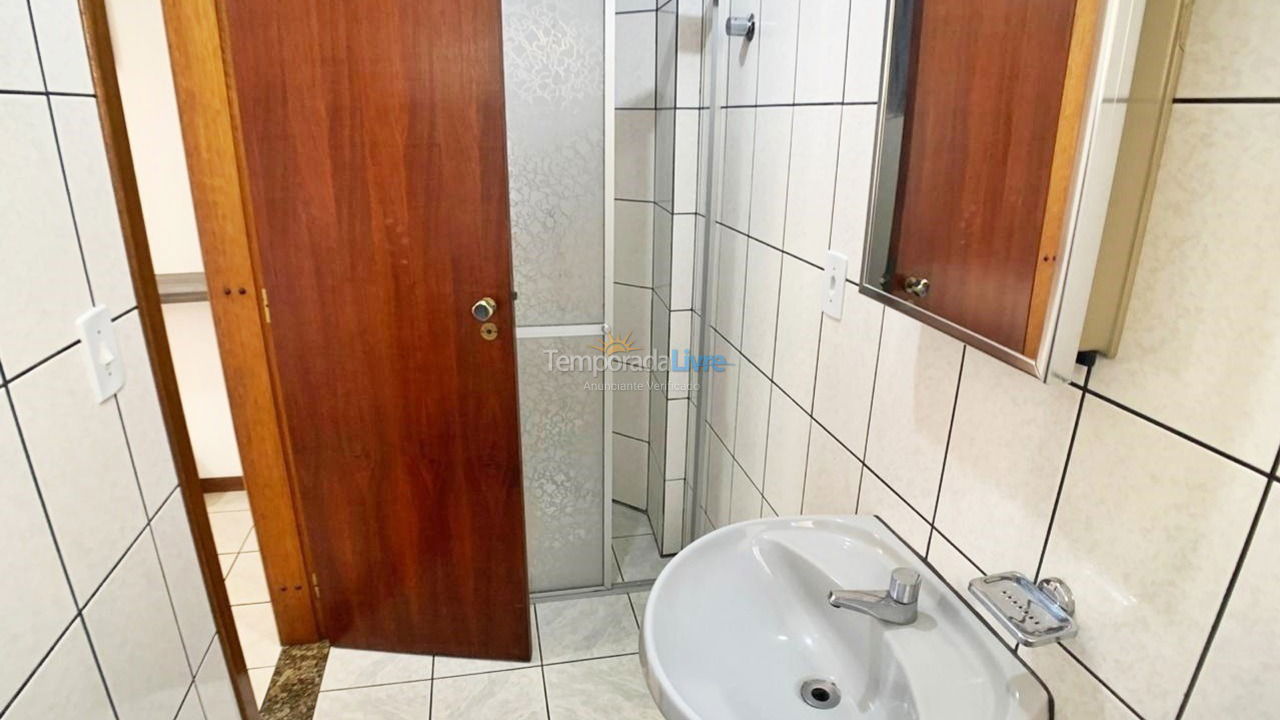 Apartamento para aluguel de temporada em Balneário Camboriú (Praia Central)