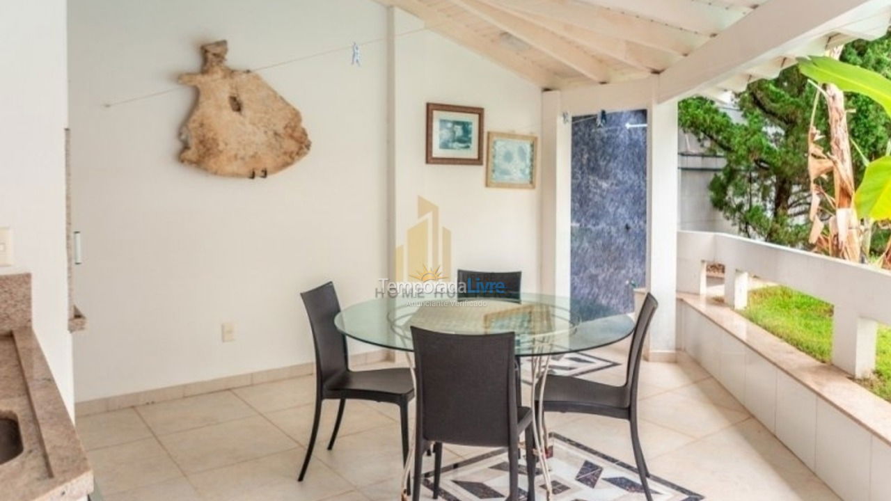 Casa para aluguel de temporada em Florianopolis (Jurerê Internacional)