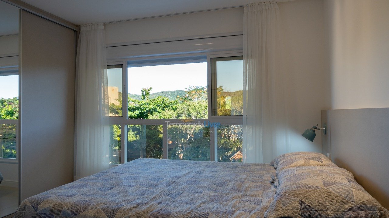 Apartment for vacation rental in Bombinhas (Praia de Canto Grande Mar de Fora)