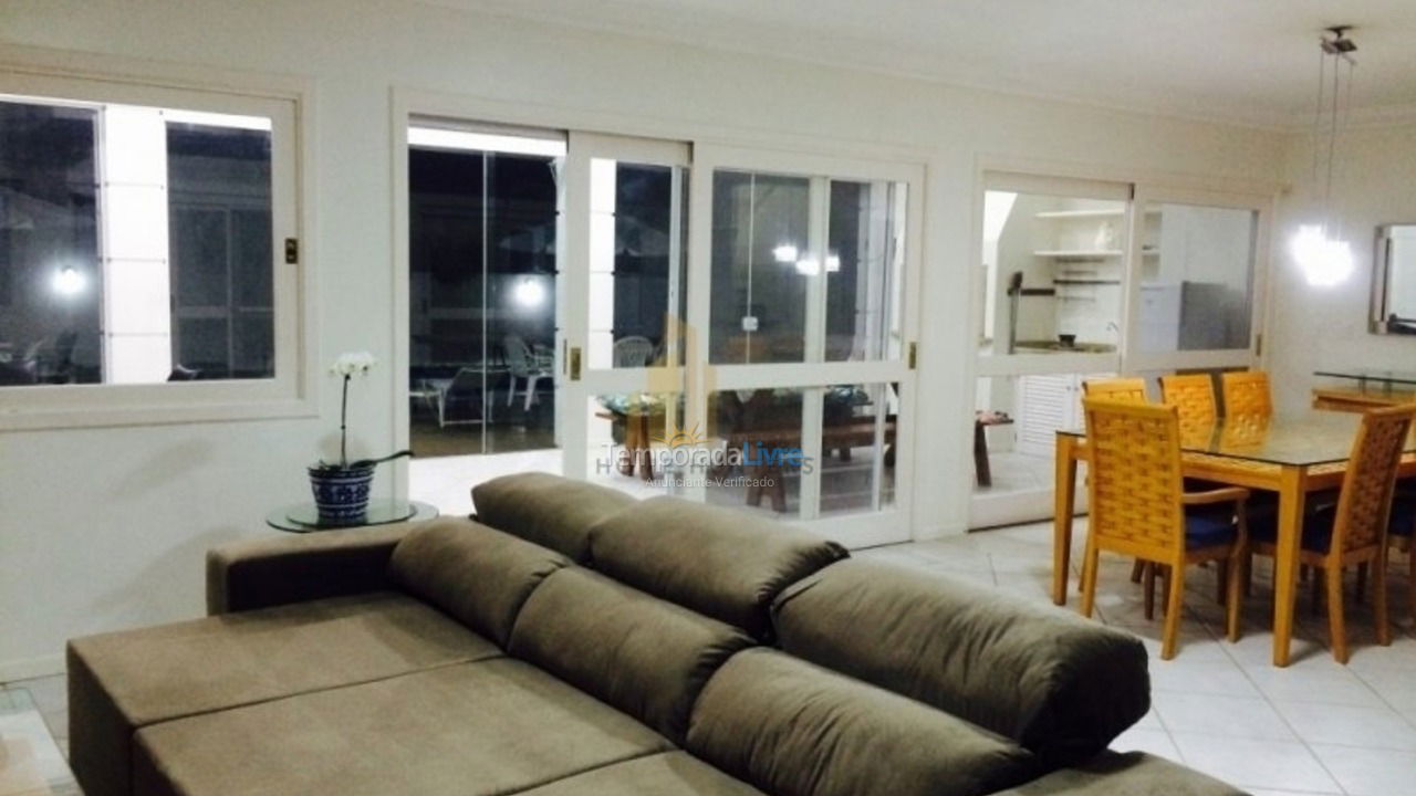 Casa para aluguel de temporada em Florianopolis (Jurerê Internacional)