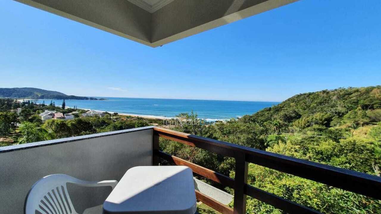 Apartamento para aluguel de temporada em Balneário Camboriú (Praia do Estaleiro)