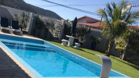 Casa para alugar em Bombinhas - Praia de Zimbros