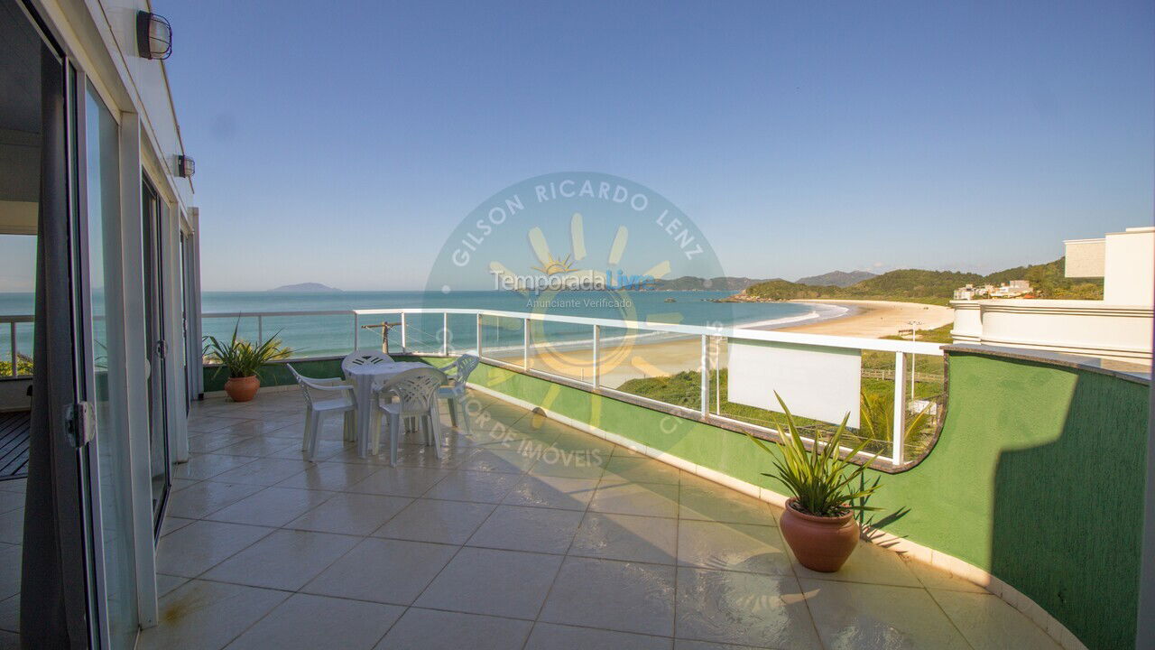 Apartment for vacation rental in Bombinhas (Praia de Quatro Ilhas)