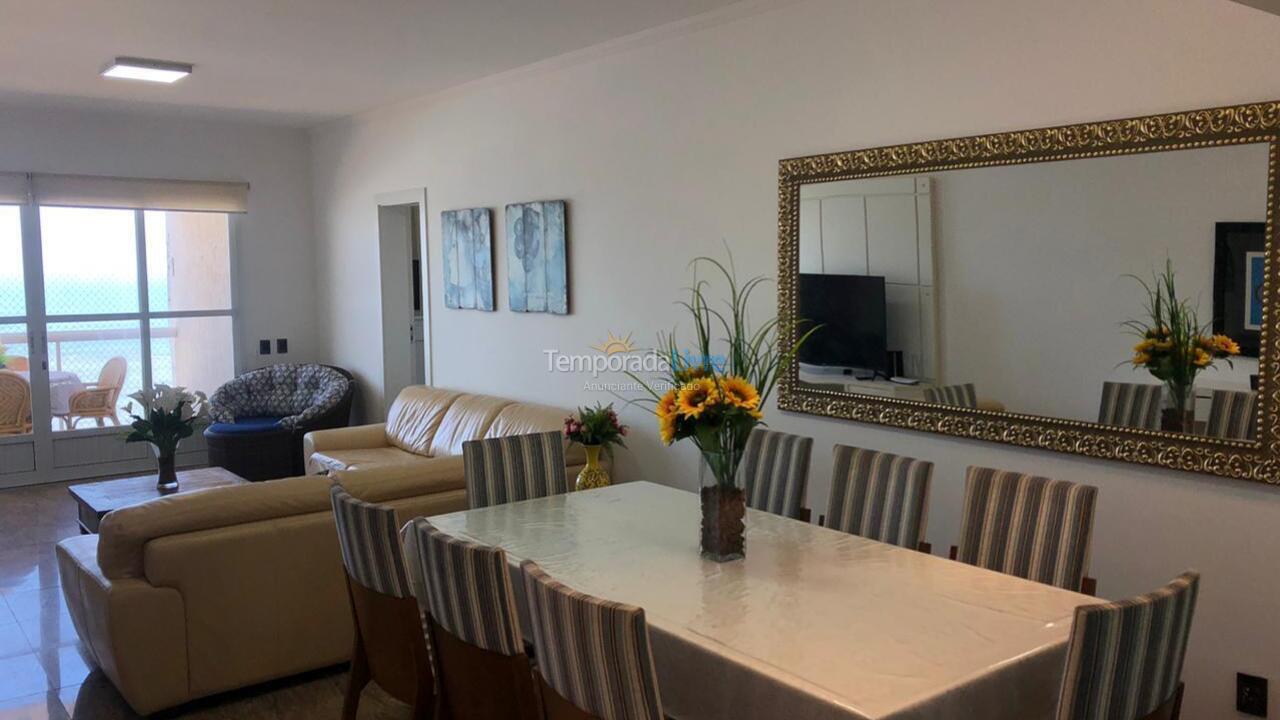 Apartment for vacation rental in Guarujá (Pitangueiras)