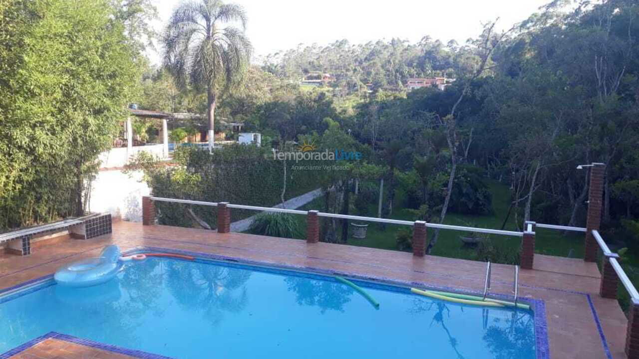 Ranch for vacation rental in Suzano (Palmeiras)