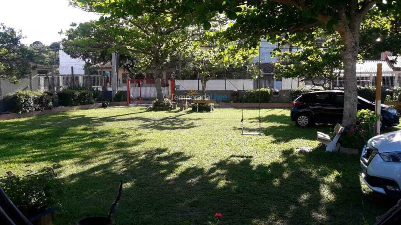 Casa para aluguel de temporada em Florianopolis (Praia dos Ingleses)