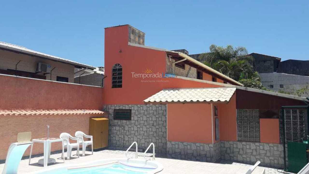 Casa para aluguel de temporada em Florianopolis (Praia dos Ingleses)