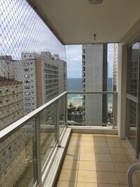 Beautiful Apartment with Beach Service, 2 parking spaces