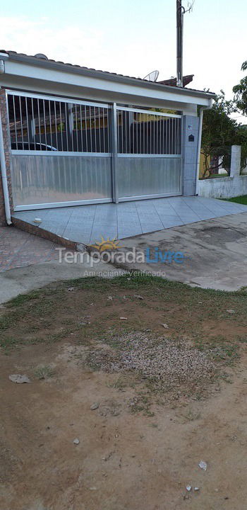 Casa para alquiler de vacaciones em Ubatuba (Lagoinha)