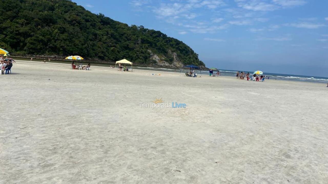 Casa para alquiler de vacaciones em Bertioga (Praia de Guaratuba)