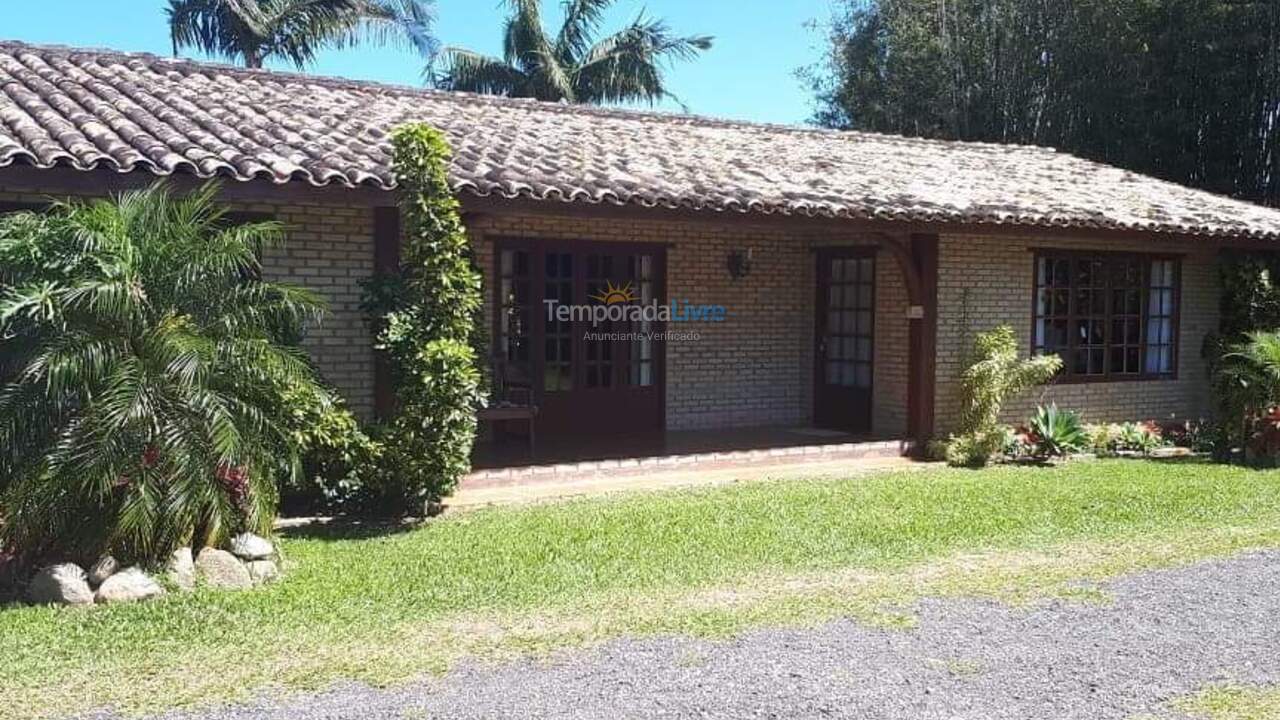 Casa para alquiler de vacaciones em Imbituba (Praia do Rosa)