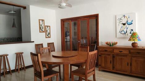 Comfortable house On the beach in Geribá.