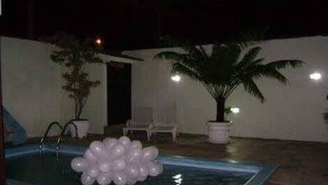Sobrado Praia Enseada 3 suites / pool / soccer field (air-conditioning treat part)