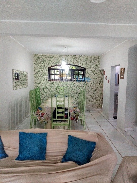 Casa para aluguel de temporada em Ubatuba (Praia do Sape)