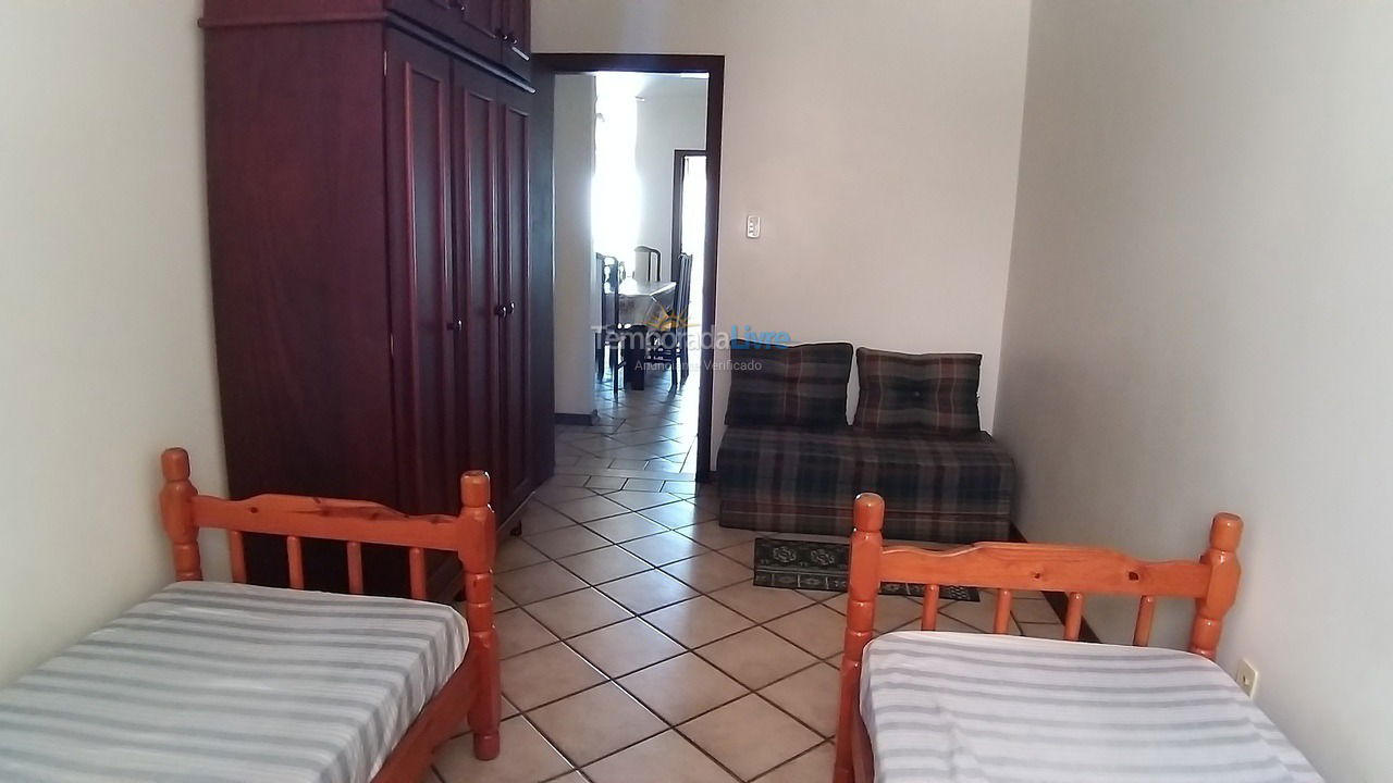 Apartment for vacation rental in Ubatuba (Praia Grande)