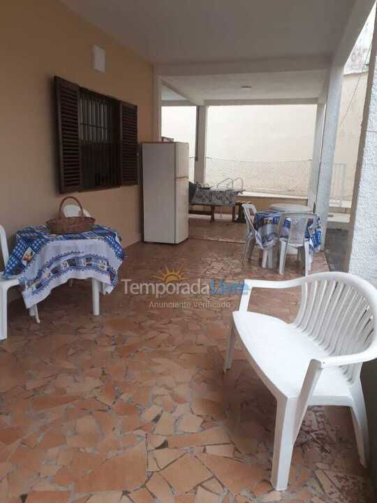 Casa para aluguel de temporada em Ubatuba (Praia Grande)