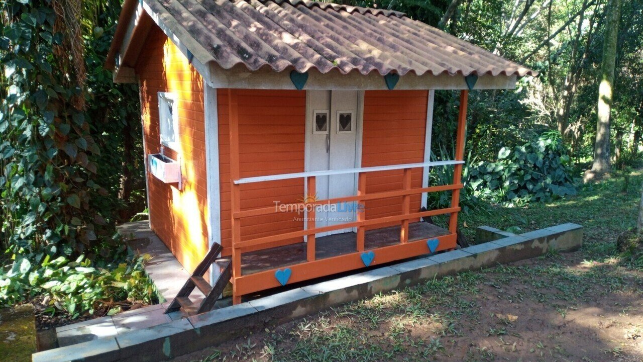 Chácara / sítio para aluguel de temporada em Mairinque (Condomínio Porta do Sol)